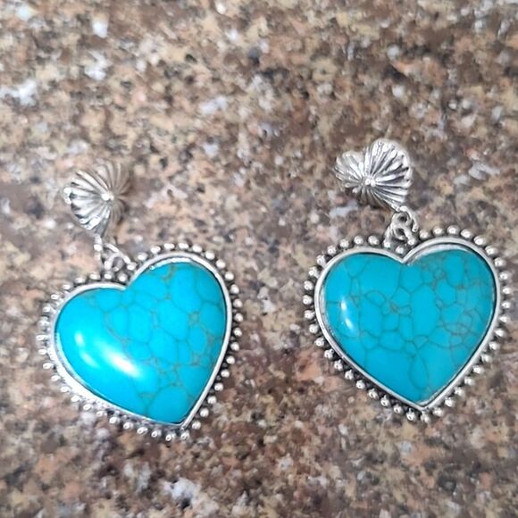 Turquoise Alloy Heart Dangle Earrings - Picture 3 of 8